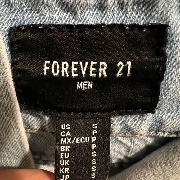 Forever 21 denim jacket - Picture 3 of 3